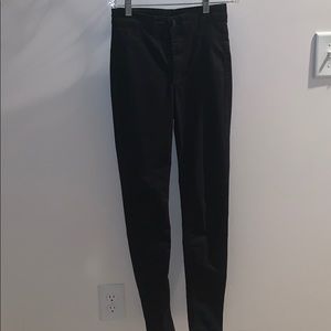 Divided black skinny jeans